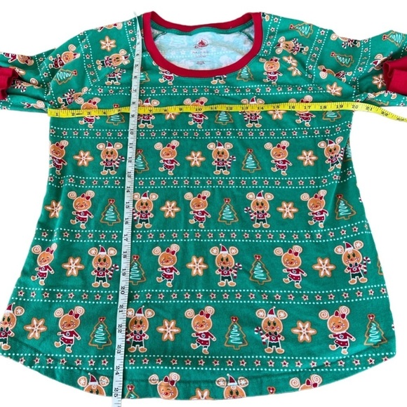 Disney Holiday Christmas Gingerbread Mickey Mouse Minnie Fair Isle Top Med GUC - Picture 7 of 7